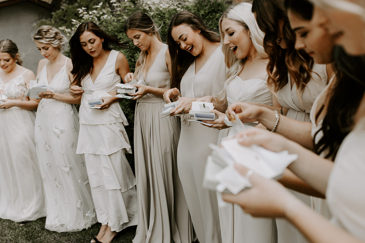 Bridesmaid Jewelry Guide | What Jewelry Should Bridesmaids Wear? | GLDN