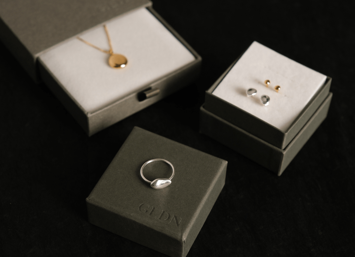 Behind the Design of this Modern Worry Stone Jewelry | GLDN