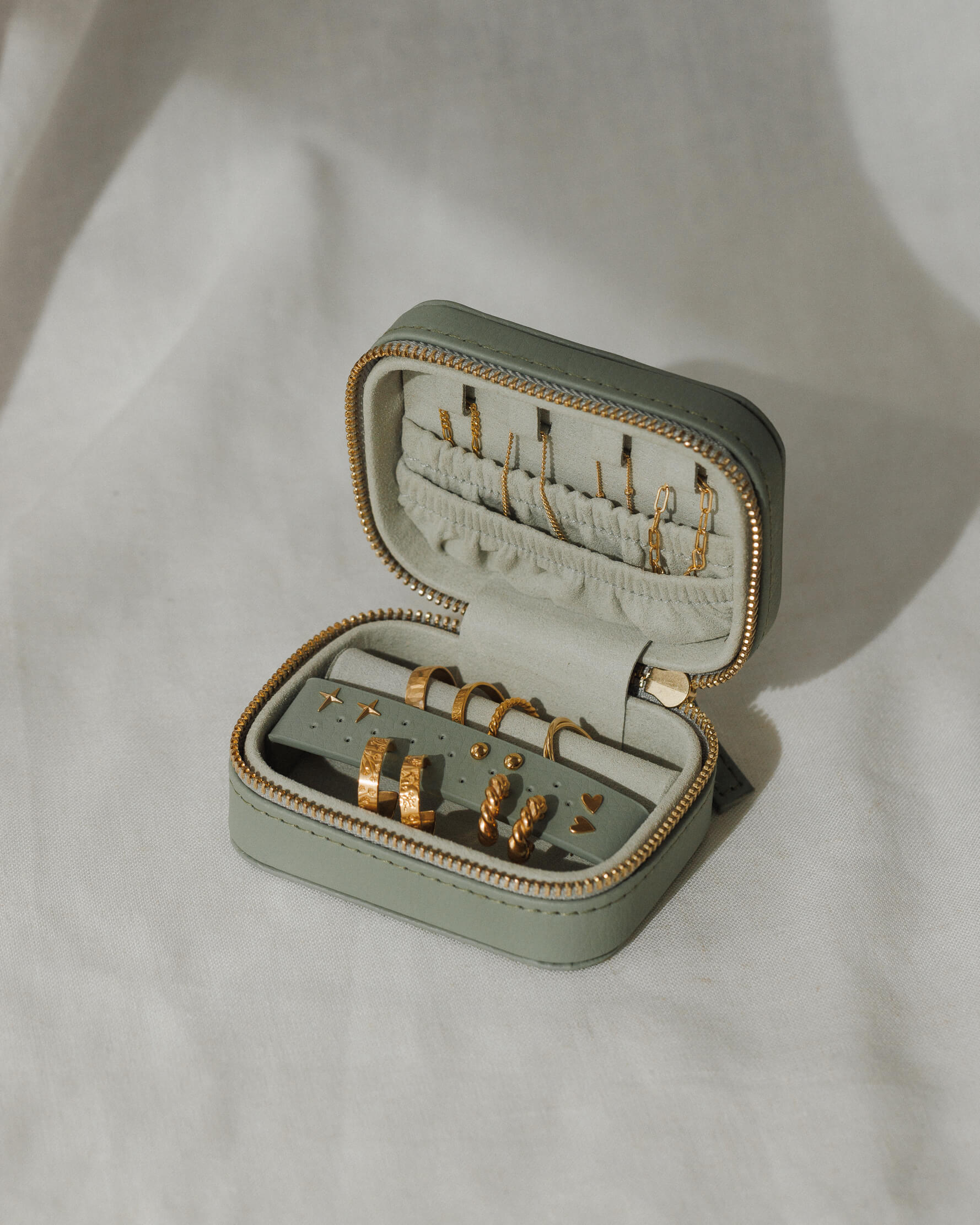 Sidekick Jewelry Case