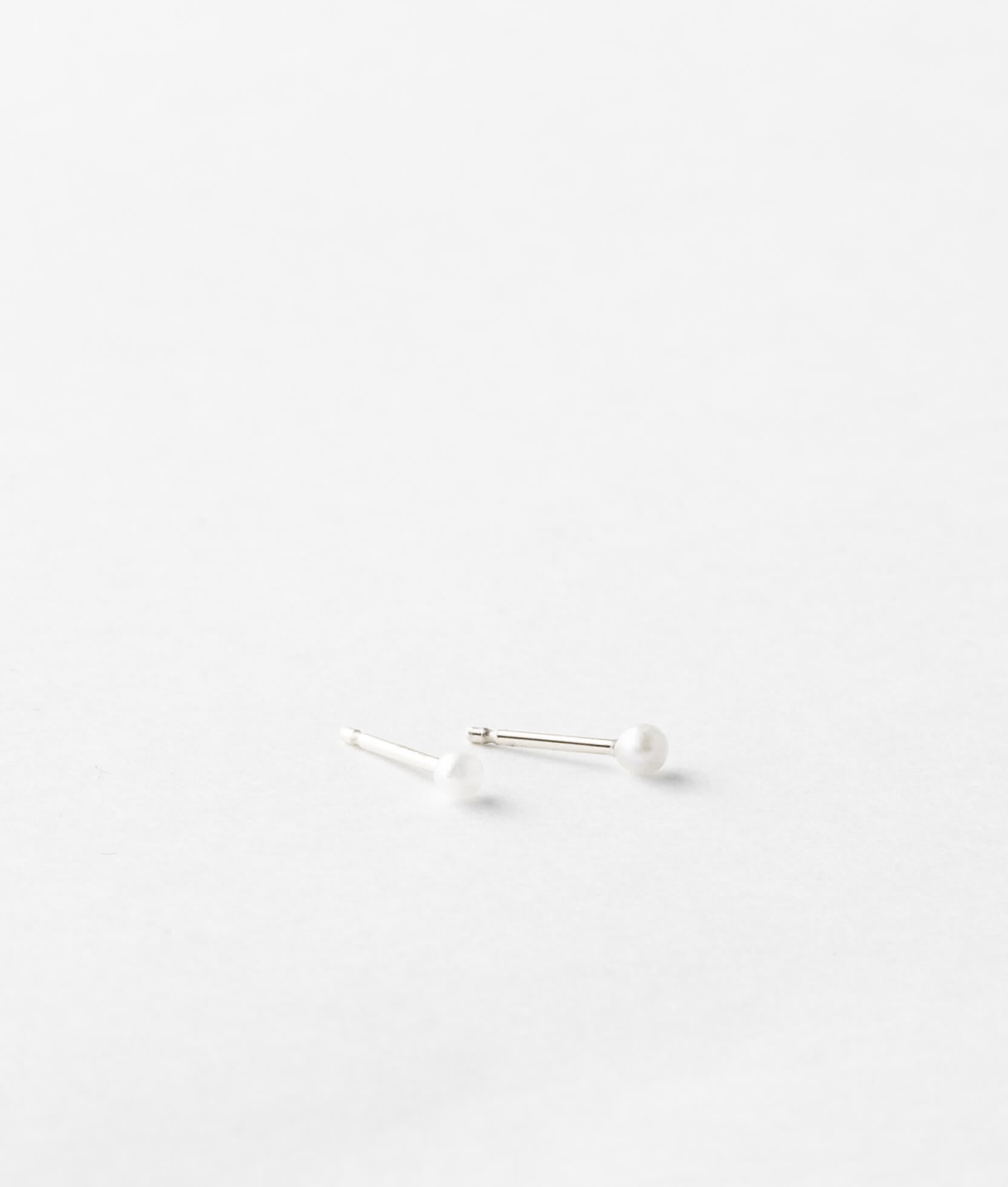 Pearl Studs