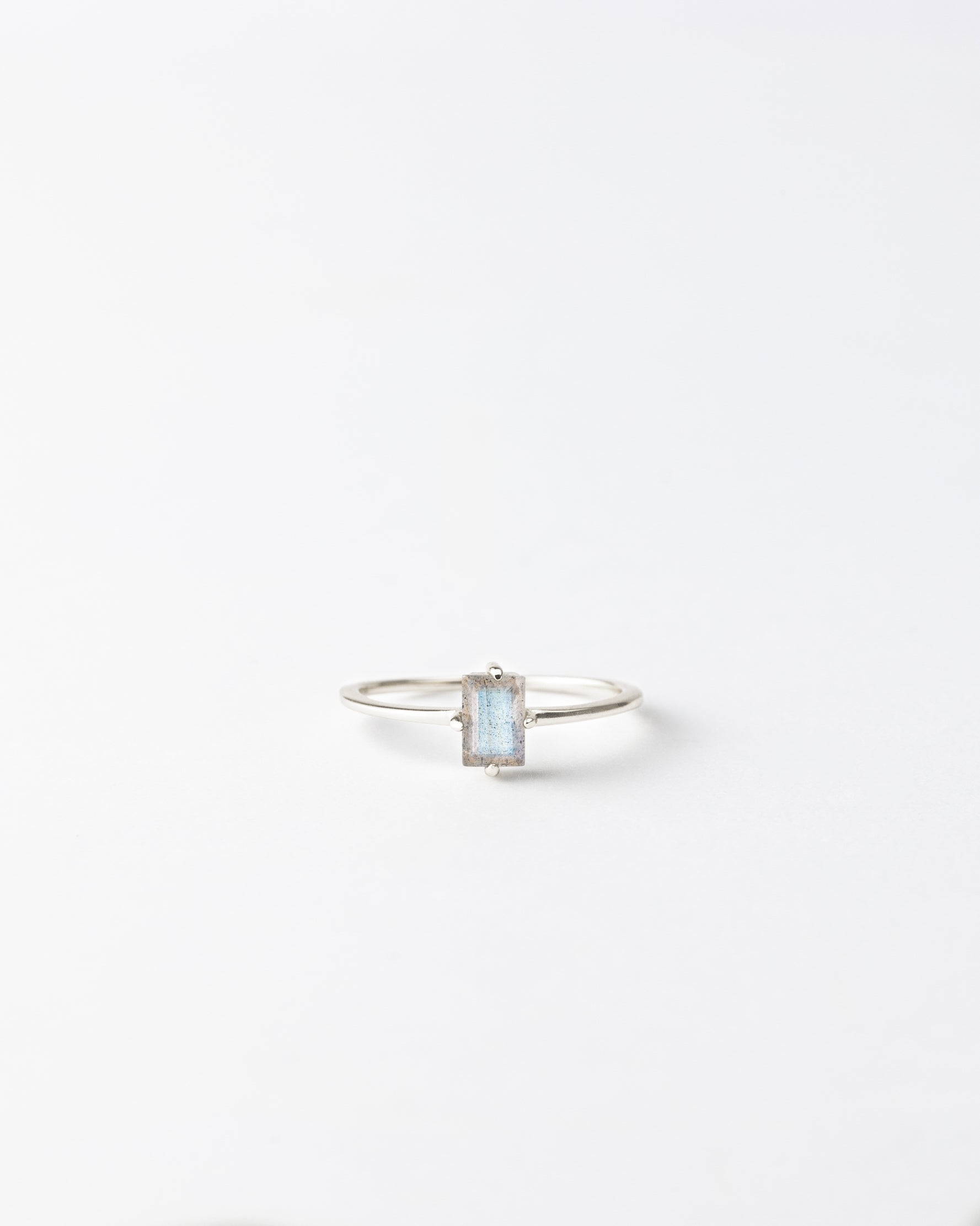 Labradorite Grand Baguette Ring