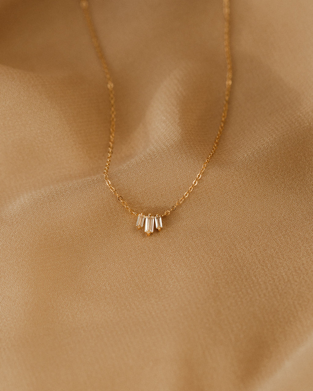 Prisma White Sapphire Necklace
