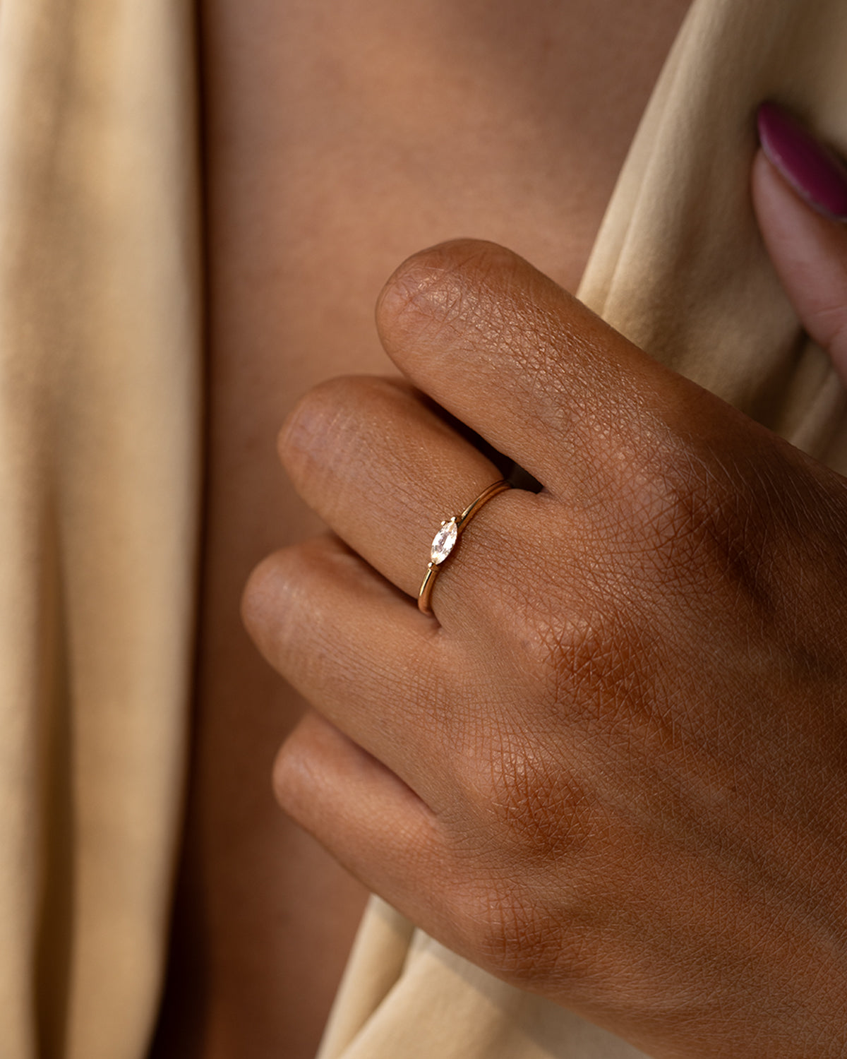 White Sapphire Leaflet Ring — GLDN