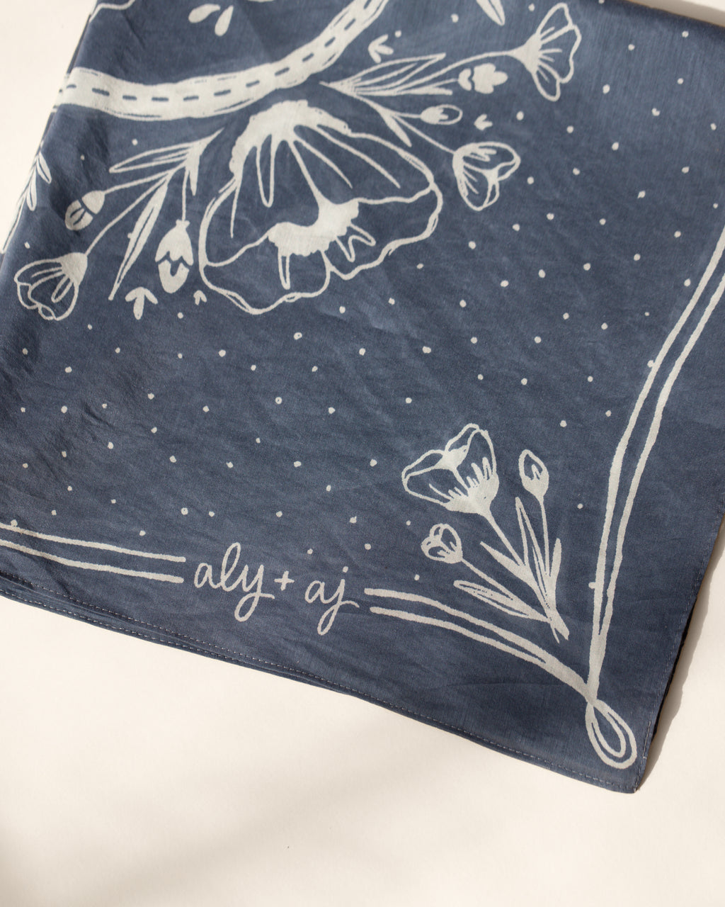 Mementos Bandana