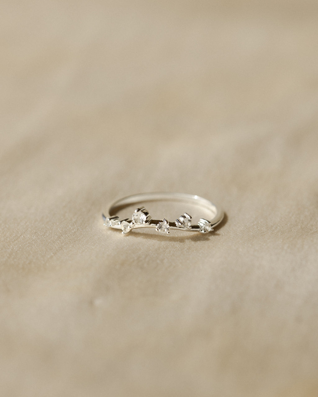 Dewdrop Arch Ring