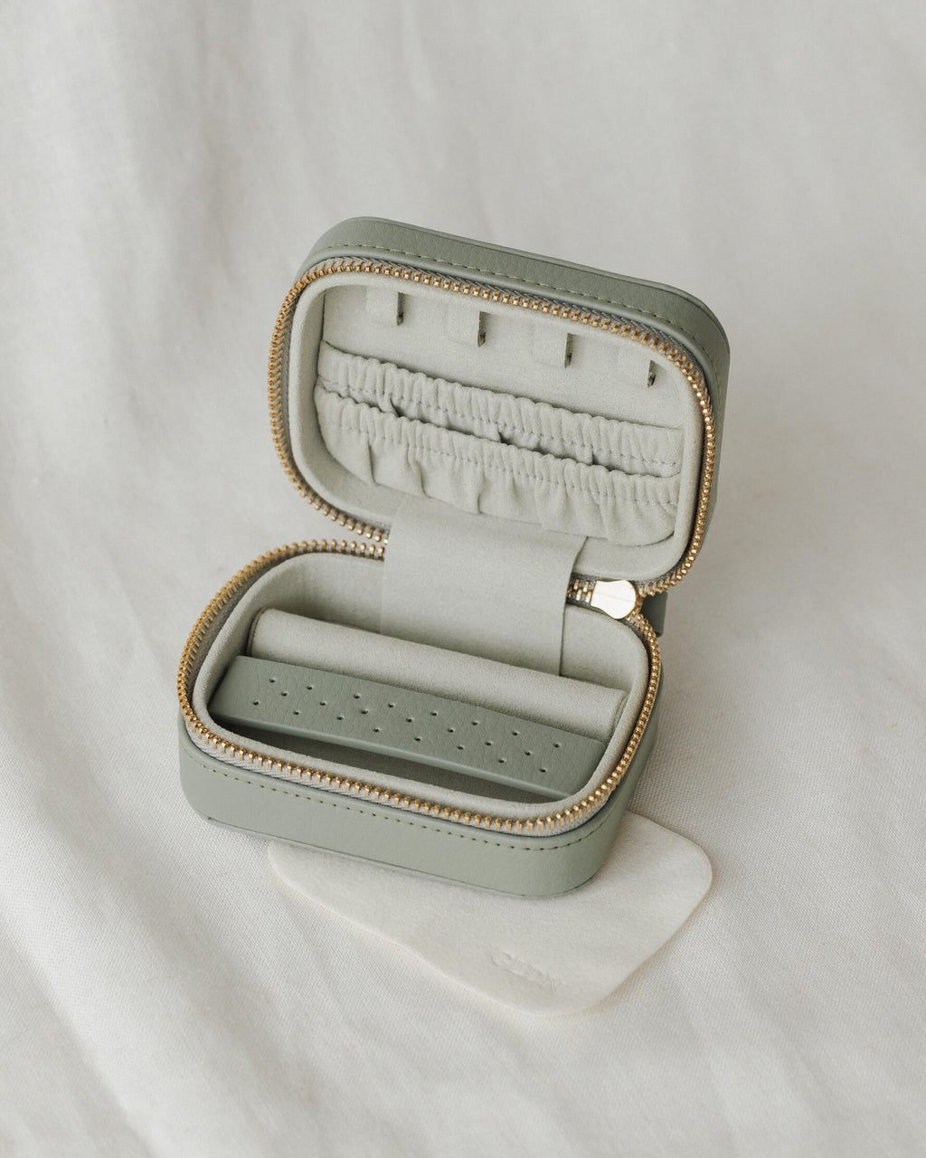 Sidekick Jewelry Case