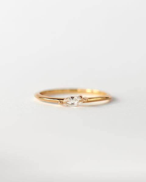 White Sapphire Leaflet Ring — GLDN