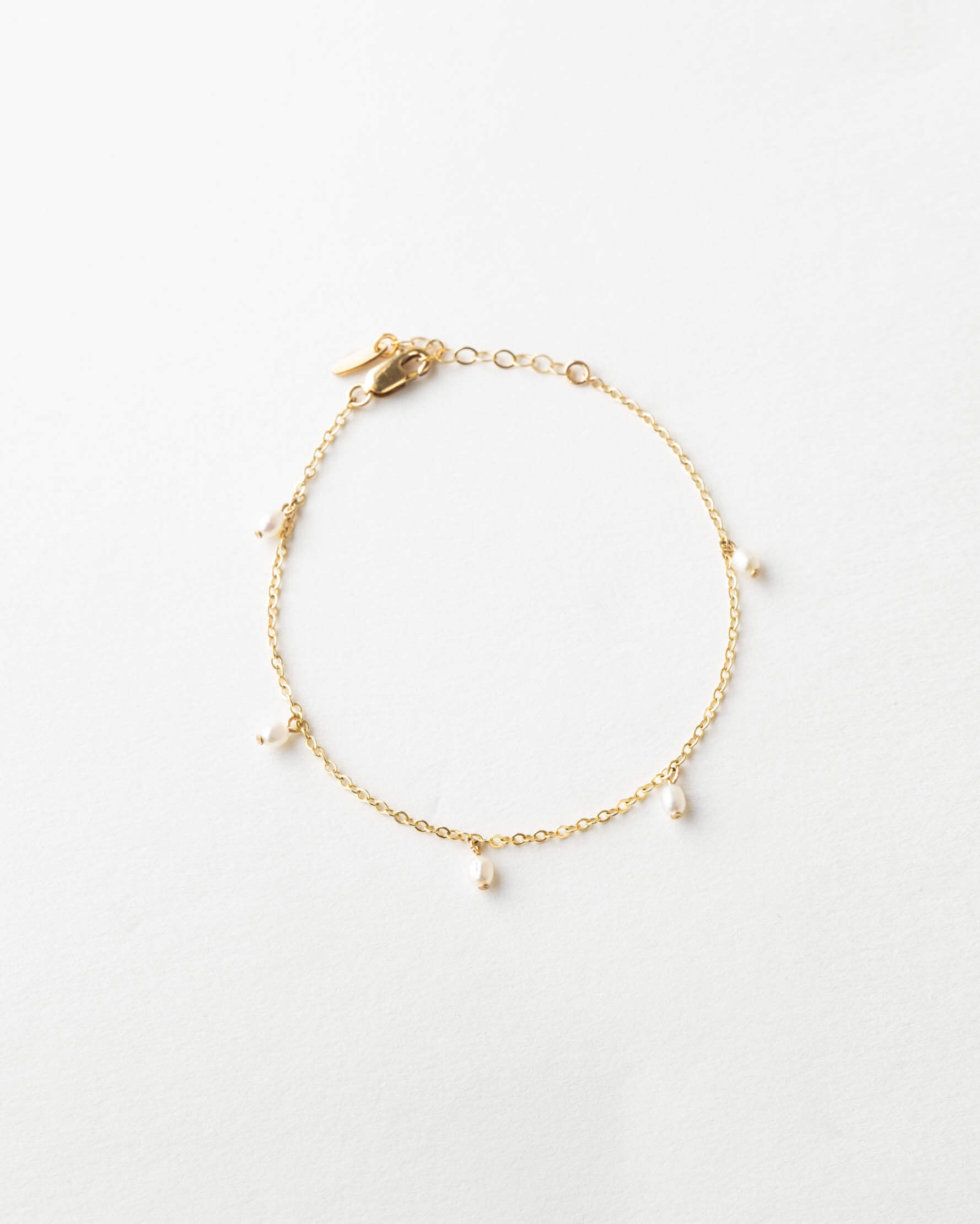 Pearl Droplet Bracelet — GLDN