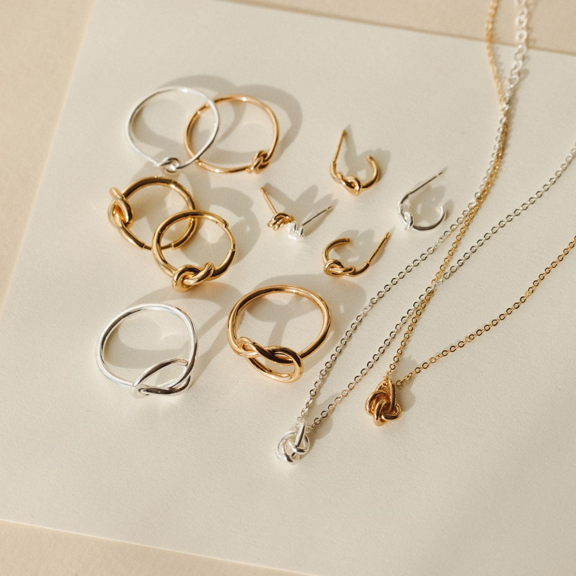 Eternal Knot Hoops