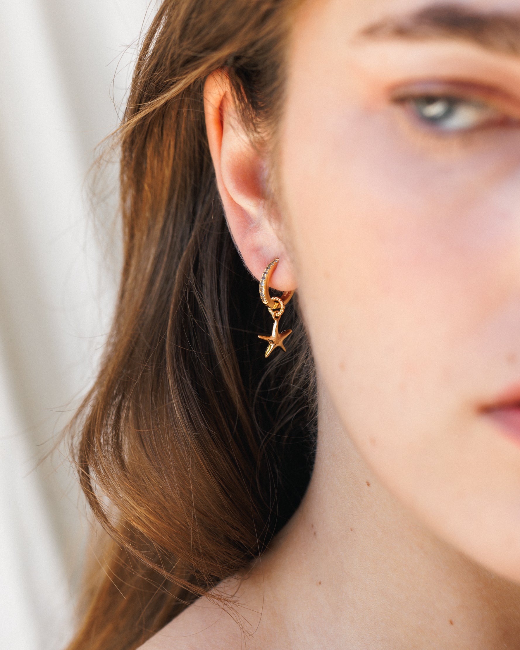 Pavé Starfish Charm — GLDN
