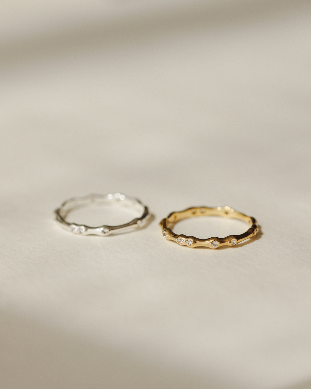 White Ring Unity Ripple Ripple Ring – GLDN