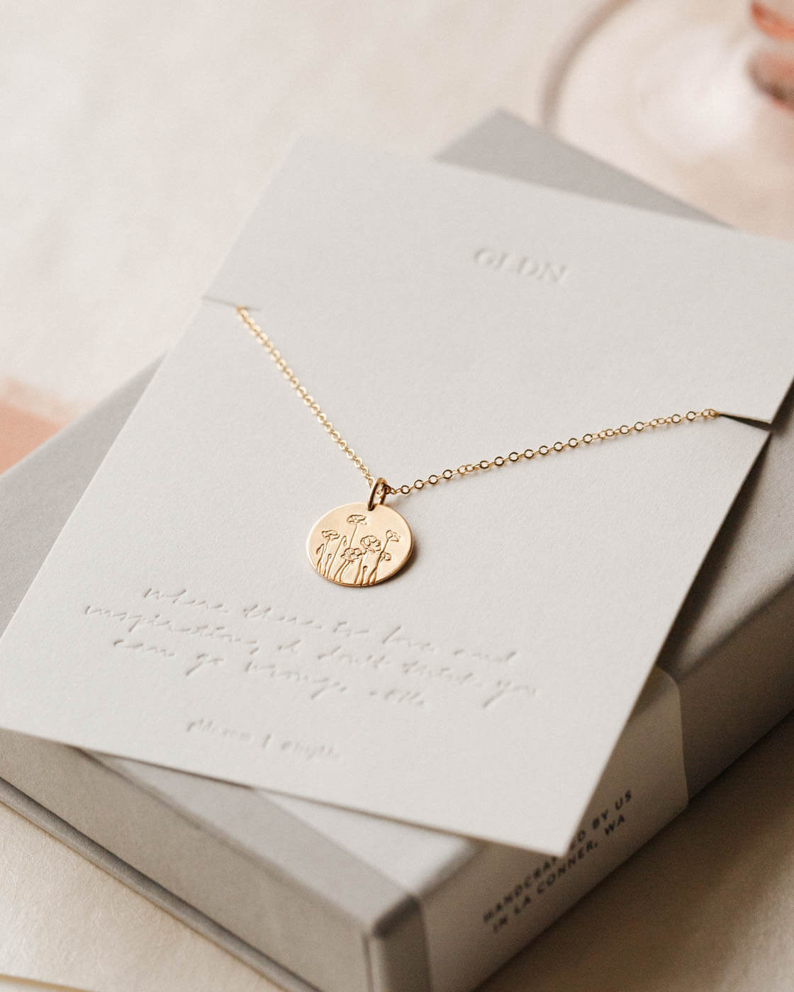 GLDN Flower Personalized Necklace. — GLDN