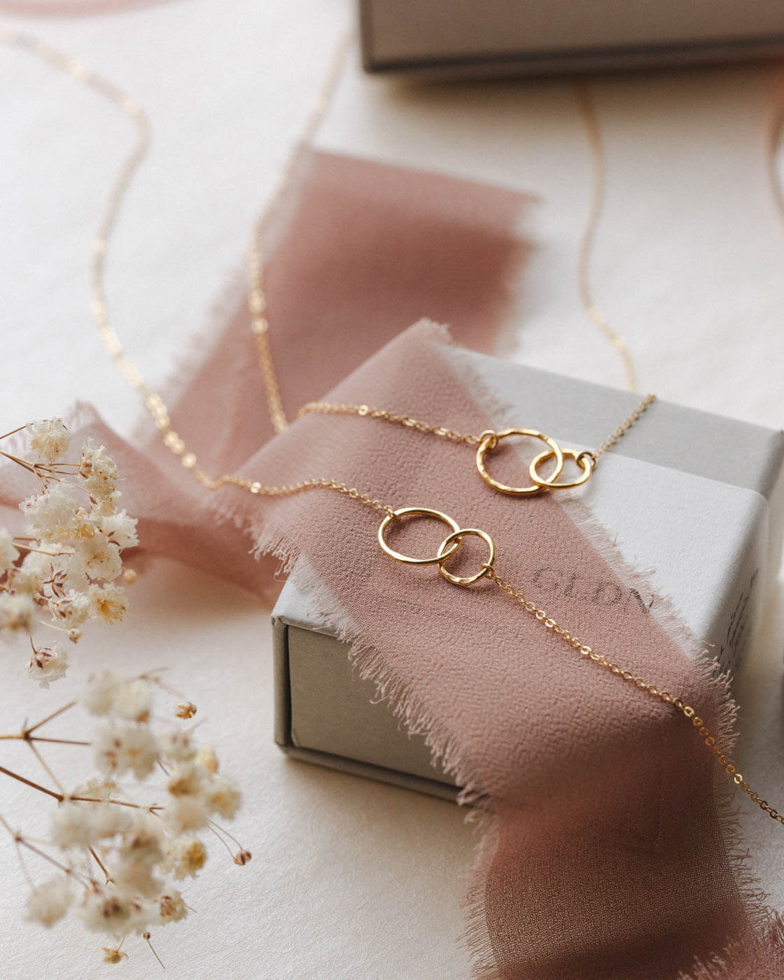 for-the-romantic, infinity-gifts-for-valentines-day