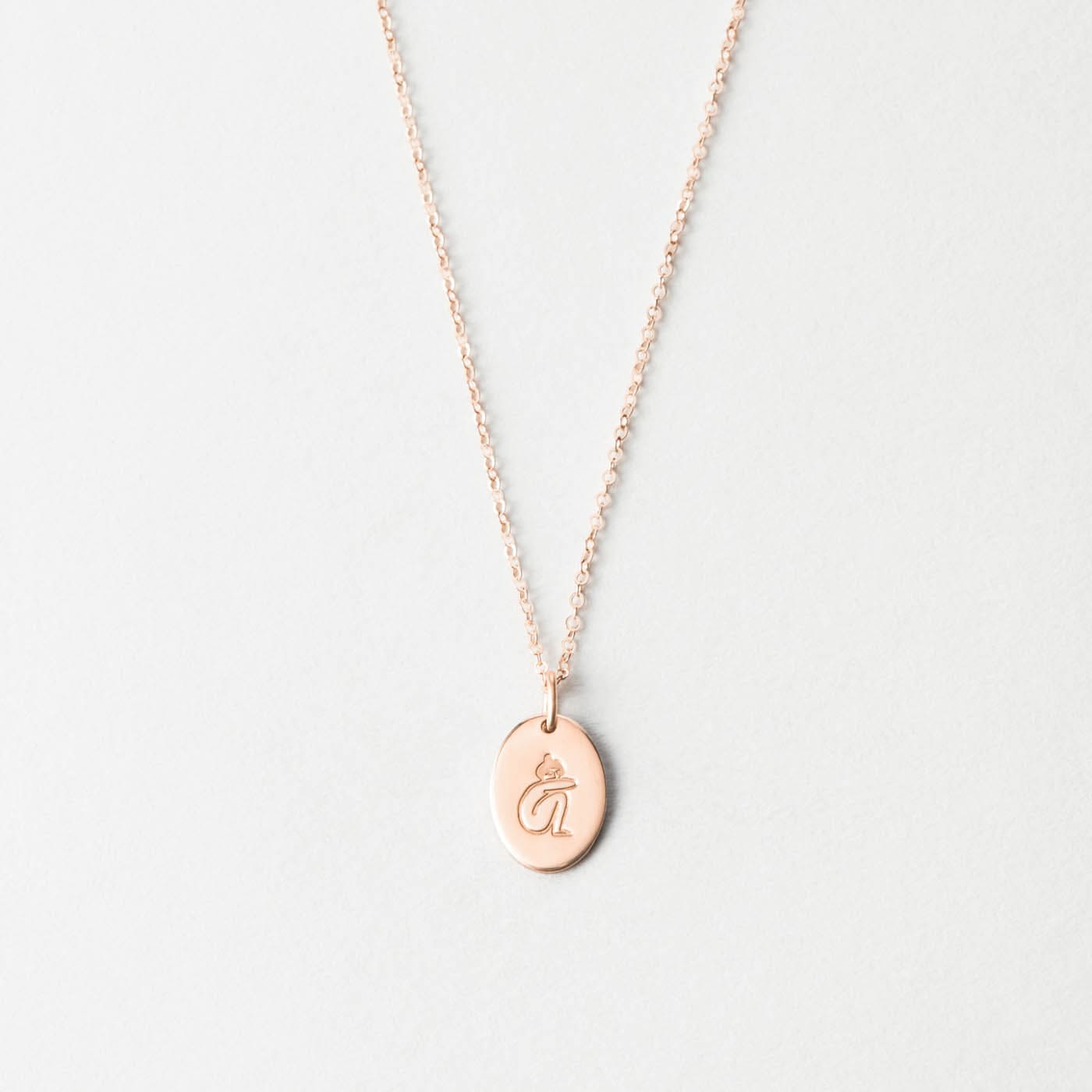 Embrace Cameo Necklace — GLDN
