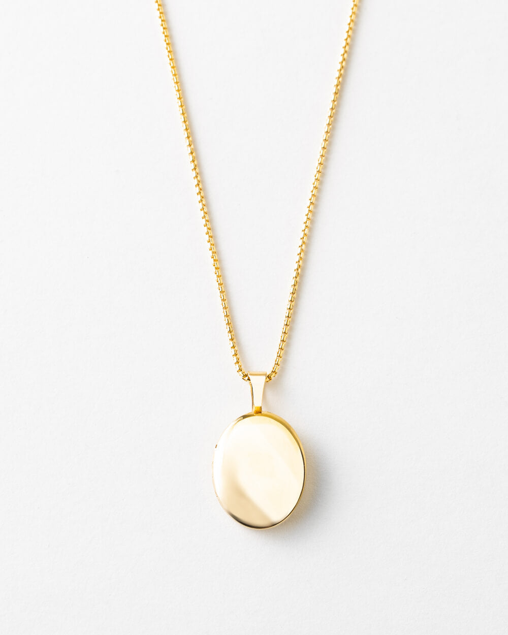 Shop Oval Locket Necklace | Personalized Oval Necklace - GLDN — GLDN